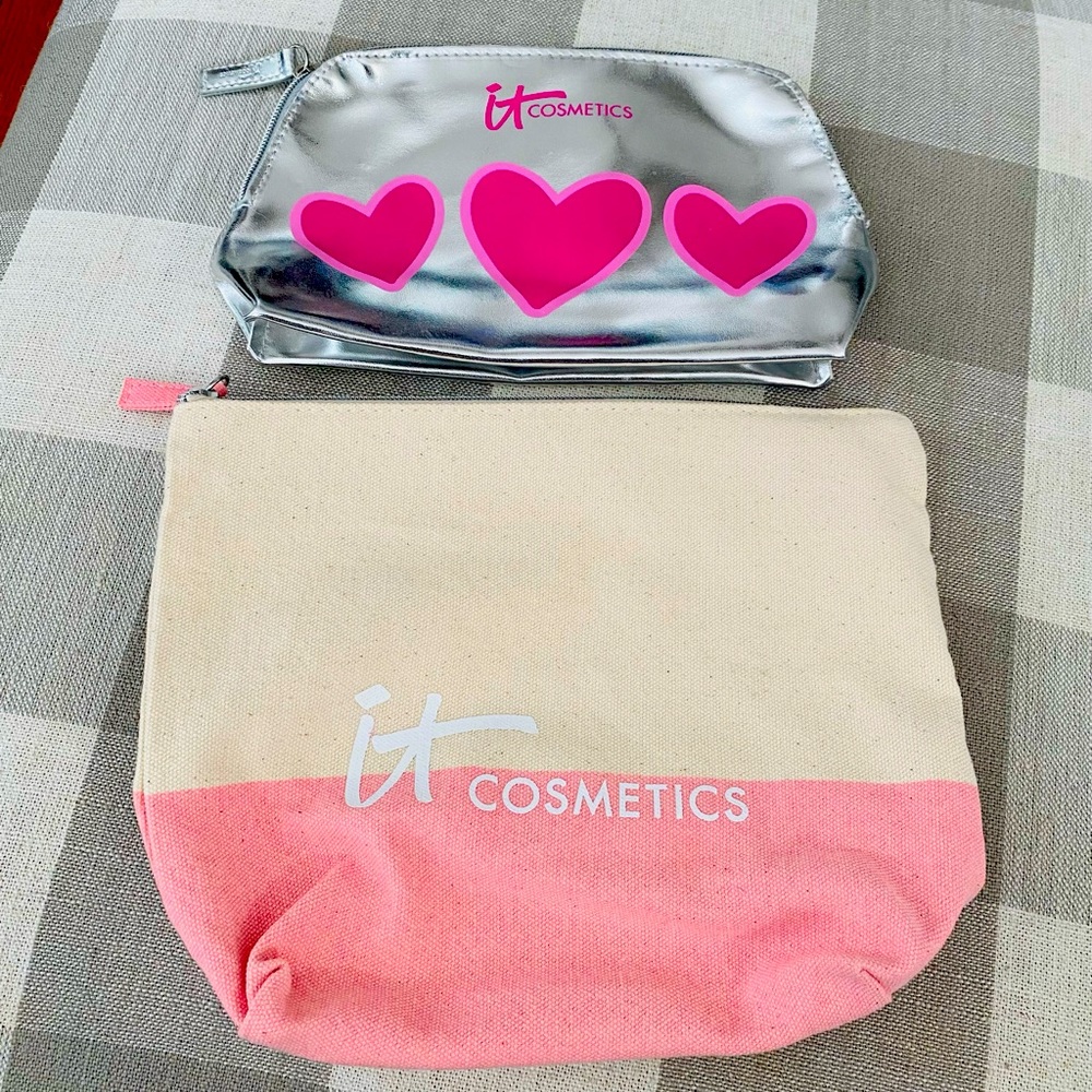 It Cosmetics makeup bags lot of 2